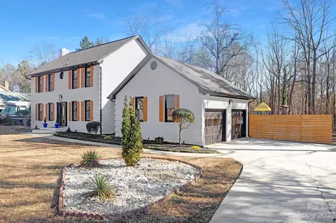 8700 Harrisburg Rd, Charlotte, NC 28215