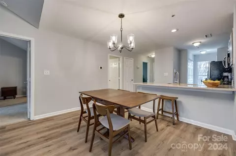 Dining - 17544 Tuscany Ln, Cornelius, NC 28031 photo 2 of 3