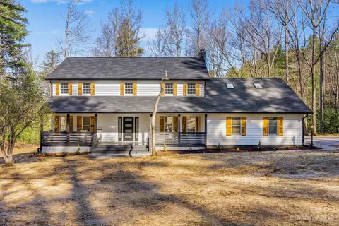 32 Rebels Lair, Hendersonville, NC 28739
