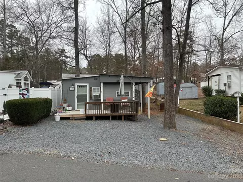 130 Cherokee Trl, Mount Gilead, NC 27306