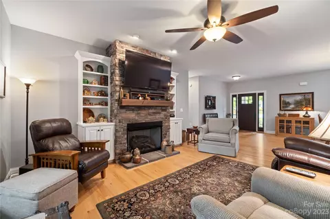 8565 Amandine Way, Terrell, NC 28682 photo 8
