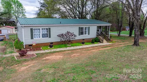 3901 Old Brittain Rd, Hickory, NC 28602