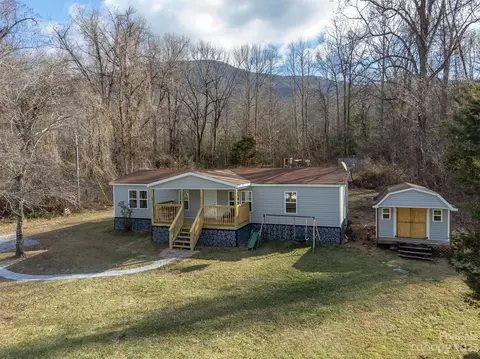 380 Old Linville Rd, Marion, NC 28752
