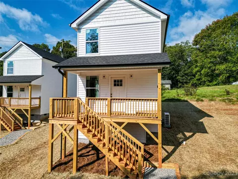 17 Friendly Holw, Asheville, NC 28806
