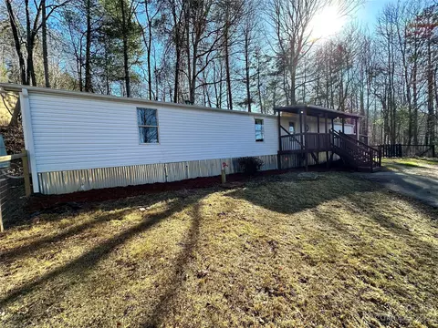23 Huntley Dr, Asheville, NC 28803