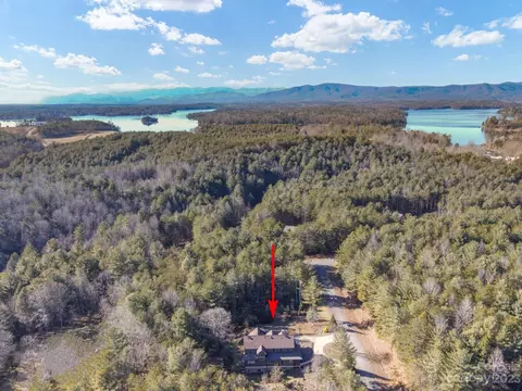 4836 Stream Side Ln, Morganton, NC 28655 photo 2