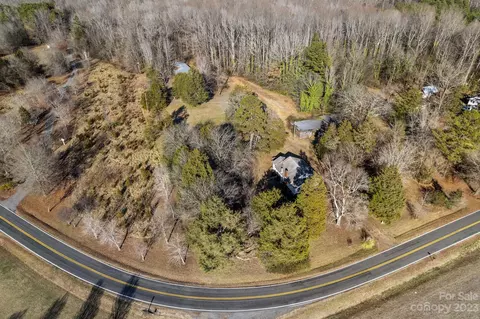 951 Rainbow Rd, Advance, NC 27006
