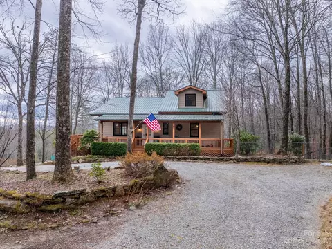 203 Rocky Mountain Rd, Lake Toxaway, NC 28747