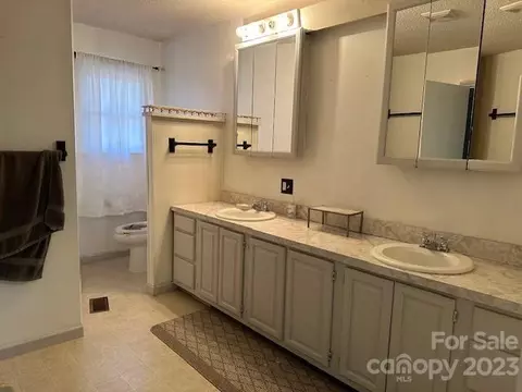 320 Luckadoo Rd, Bostic, NC 28018 photo 20