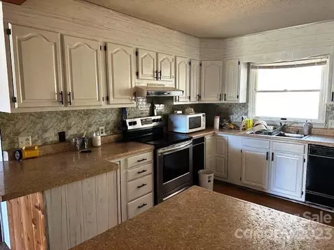 320 Luckadoo Rd, Bostic, NC 28018 photo 15