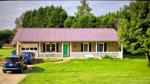 2397 Emmanuel Church Rd, Conover, NC 28613