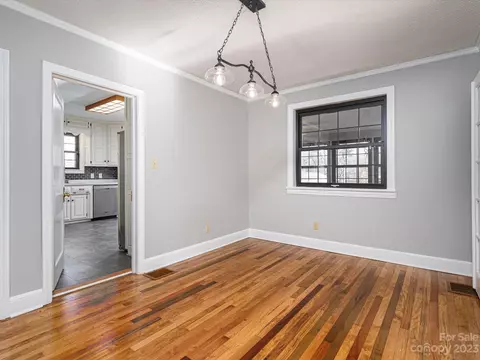 917 E Main St, Maiden, NC 28650 photo 6