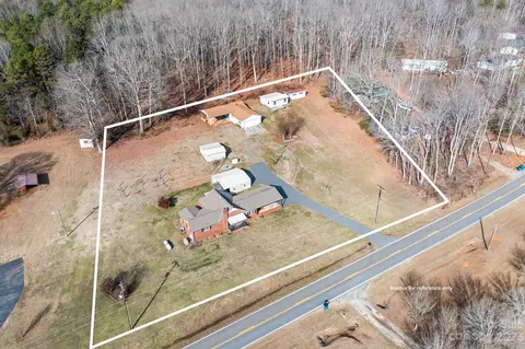 4487 Olivers Cross Rd, Maiden, NC 28650