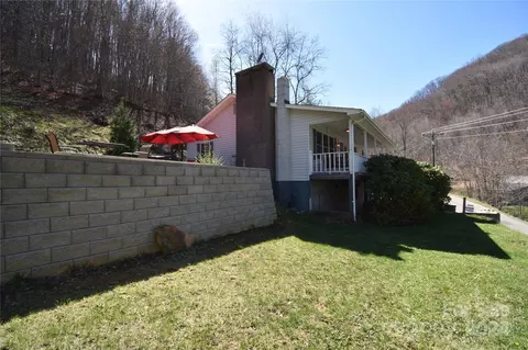 Exterior - 7500 Meat Camp Rd, Todd, NC 28684 photo 11 of 12