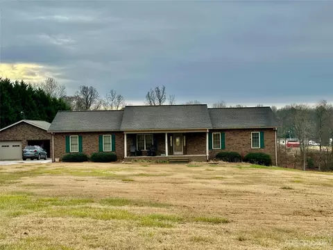 326 Jay Burke Rd, Taylorsville, NC 28681
