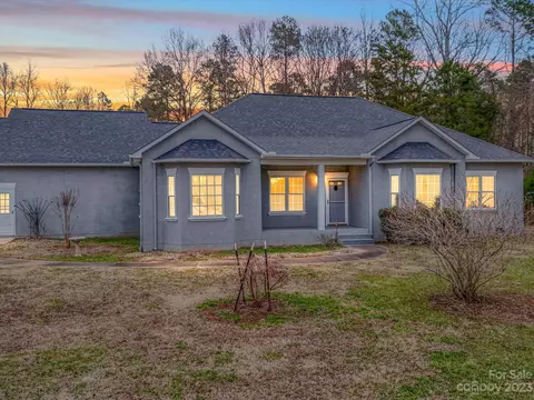 3717 Rinehardt Rd, Concord, NC 28025