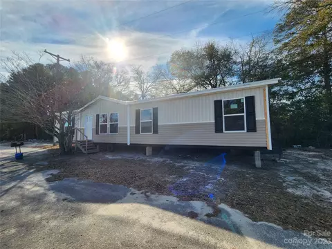 207 Daves Rd, York, SC 29745