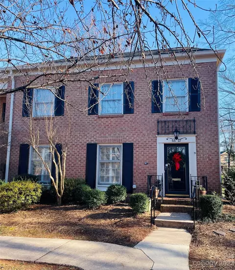 6627 Bunker Hill Cir, Charlotte, NC 28210