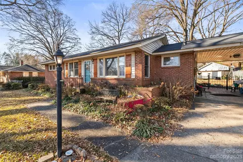 5208 Nations Ford Rd, Charlotte, NC 28217