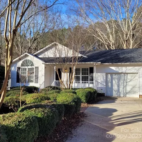 3315 Shore Launch Dr, Sherrills Ford, NC 28673