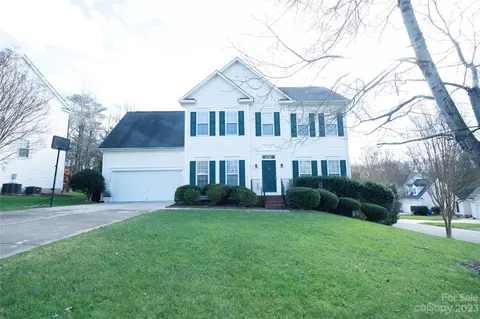 13438 Honeytree Ln, Pineville, NC 28134