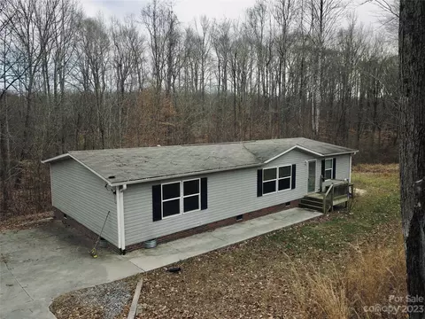 174 Oak Creek Rd, Statesville, NC 28625