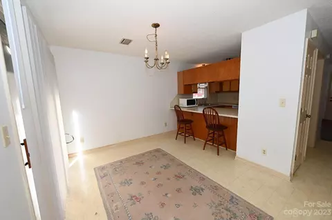 102 Brandywine Ne E6 Dr NE #E6, Conover, NC 28613 photo 12