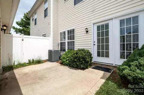 18943 Coachmans Trce, Cornelius, NC 28031 photo 18
