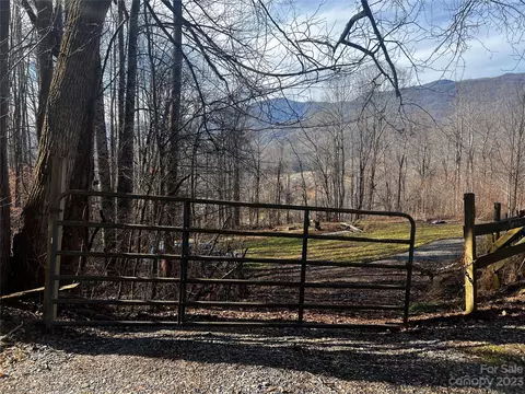 Undisclosed, Sylva, NC 28779 photo 2