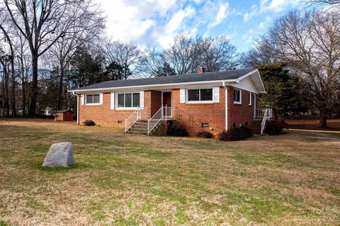 4030 Crestview Dr, Rock Hill, SC 29732