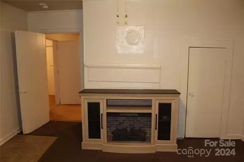 101 Bay St, Morganton, NC 28655 photo 10