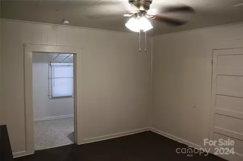 101 Bay St, Morganton, NC 28655 photo 8