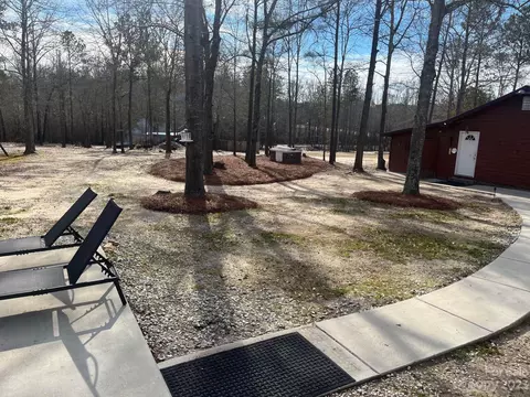 96 Sandhills Rd, Jefferson, SC 29718 photo 13