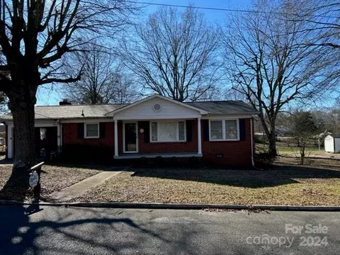 105 Myers St, Monroe, NC 28110