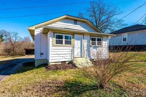 823 Carolina Mill 9 Cir #9, Lincolnton, NC 28092