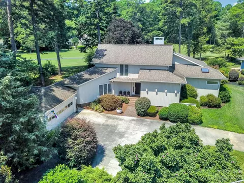 28 Hamiltons Ferry Rd, Lake Wylie, SC 29710