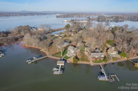 8724 Harbor Cir, Terrell, NC 28682