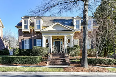 8810 Heydon Hall Cir, Charlotte, NC 28210