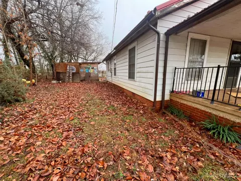 206 26th St, Newton, NC 28658