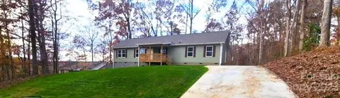 838 W J St, Newton, NC 28658