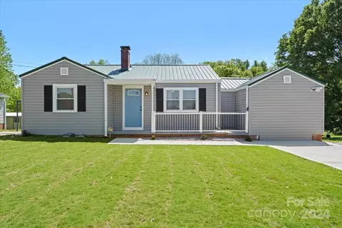 612 Normandy Rd, Lancaster, SC 29720 photo 2
