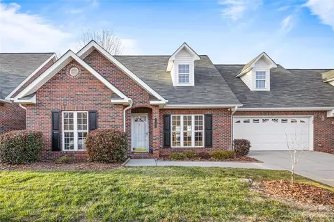 1609 Crown Vue Ct, Statesville, NC 28625