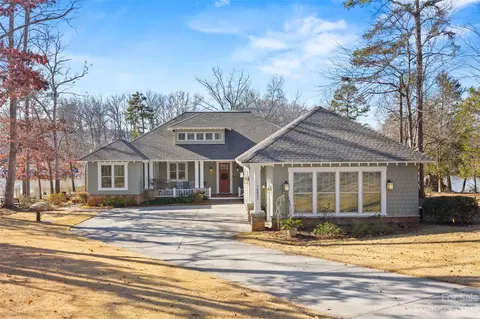 16031 Little Ray Ct, Charlotte, NC 28278