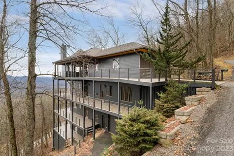 24 Cary Ln, Asheville, NC 28804
