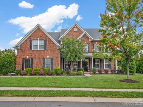 5025 Dockside Ct, Weddington, NC 28104