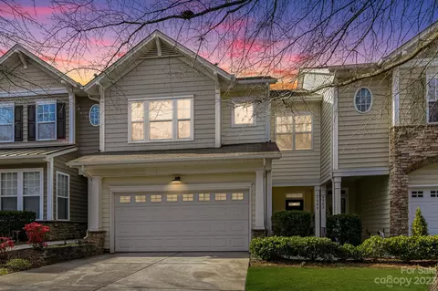 5946 Pale Moss Ln, Charlotte, NC 28269