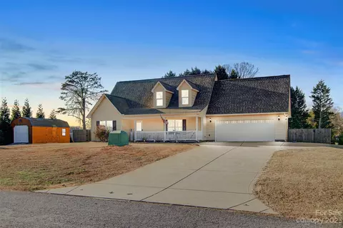 3281 Birddog Ln, Maiden, NC 28650