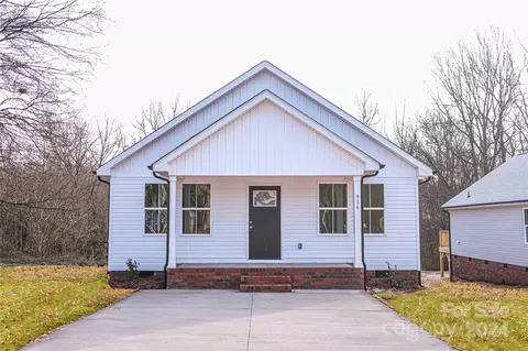 916 2nd St, Spencer, NC 28159