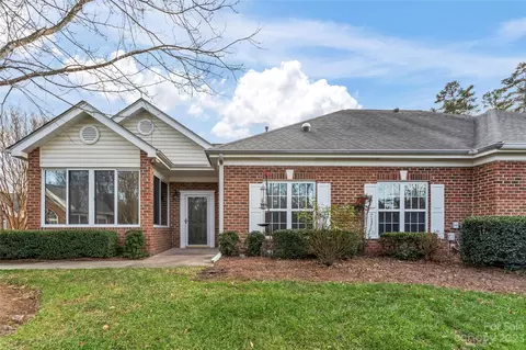 8729 Highland Glen Dr, Charlotte, NC 28269