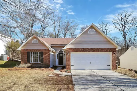 236 Forest Pond Rd, Kannapolis, NC 28083
